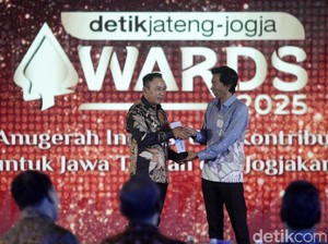 Lampri Kakanwil ATR/BPN Jateng Apresiasi detikJateng-Jogja Awards 2025