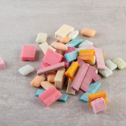 Jajanan Favorit Anak Ternyata Mengandung Ribuan Mikroplastik