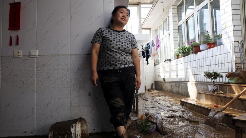 Kondisi banjir usai hujan deras di distrik Miyun, Beijing, China, Selasa (29/7/2025). (REUTERS/Florence Lo)