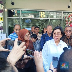 Cerita Sri Mulyani Bareng Kwik Kian Gie Negosiasi Utang ke IMF