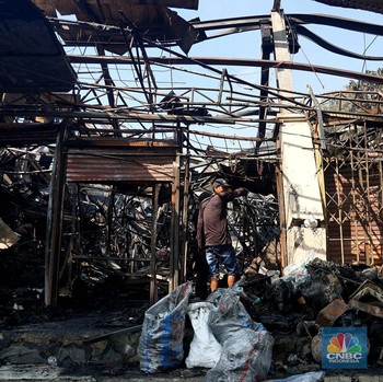 Pasar Legendaris Anak Jaksel Hangus Terbakar, Kondisinya Begini