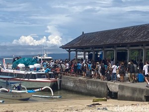 Penyeberangan Kapal Cepat Padangbai-Lombok Ditunda Lagi akibat Cuaca Buruk