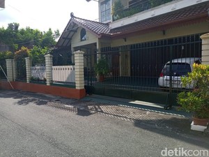 Suasana Rumah Keluarga Diplomat Kemlu di Bantul Jelang Jumpa Pers Polda Metro