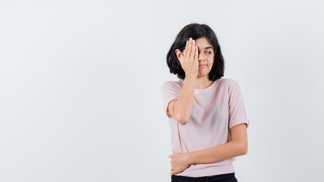 6 Tanda Seseorang Iri Padamu dan Cara Menghadapinya dengan Bijak