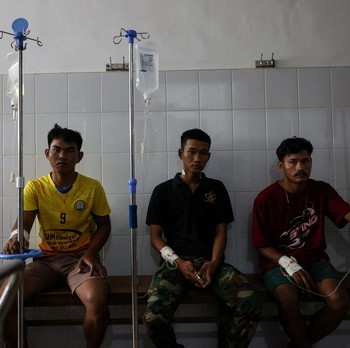 Deal Gencatan Senjata! Tentara Garis Terdepan Kamboja Jalani Perawatan