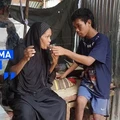 Nenek Syamsiah, Sakit-sakitan Urus Anak Disabilitas di Rumah tak Layak