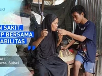 Nenek Syamsiah, Sakit-sakitan Urus Anak Disabilitas di Rumah tak Layak