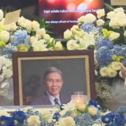 Video: Prabowo Melayat ke Rumah Duka Kwik Kian Gie: Sampaikan Hal Ini