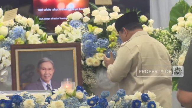Video: Prabowo Melayat ke Rumah Duka Kwik Kian Gie: Sampaikan Hal Ini