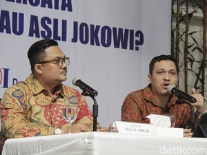 LSI Denny JA Ungkap 3 Alasan Publik Tak Percaya Isu Ijazah Palsu Jokowi
