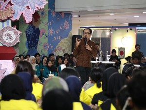Wamenperin Dorong Anak Muda Aktif Lestarikan Batik di Era Digital