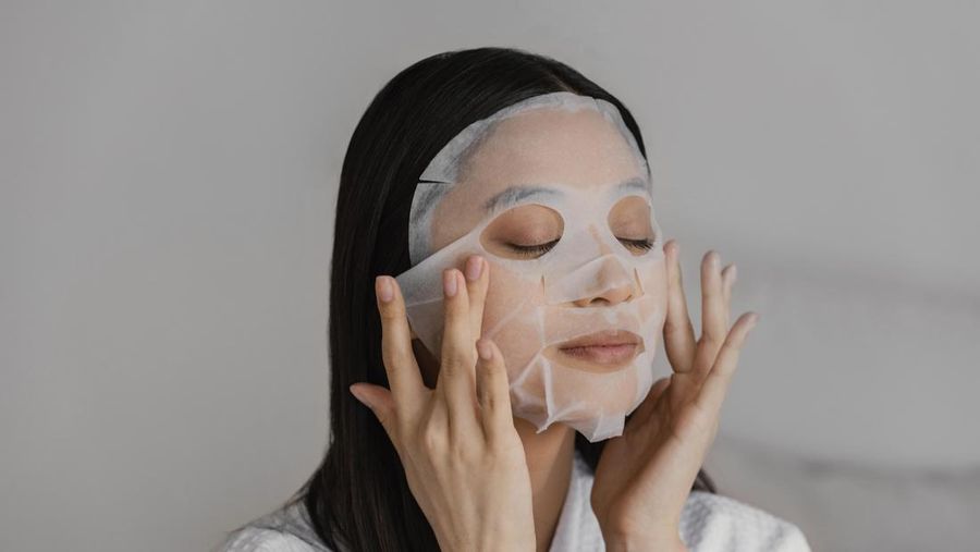 Ilustrasi masker wajah. (Dok. Freepik)