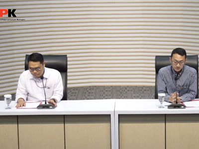KPK Resmi Tahan 2 Tersangka Kasus Korupsi Tol Trans Sumatera