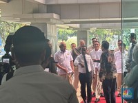 Tuntaskan Listrik di 5.700 Desa, Bahlil Minta Tambahan Anggaran?