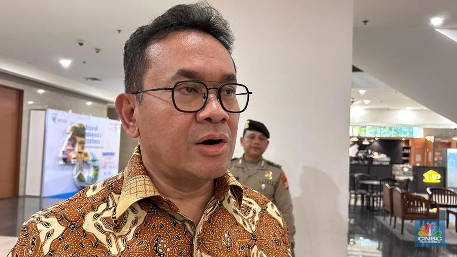Menteri Perdagangan (Mendag) Budi Santoso saat ditemui di kantor Kemendag, Jakarta, Kamis (31/7/2025). (CNBC Indonesia/Martyasari Rizki)