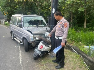Mobil Tabrak Motor di Jalur Amlapura-Singaraja, Dua Orang Luka-luka