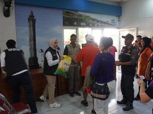 Aksi Polda Jateng Salurkan 1 Ton Beras dalam Gerakan Pangan Murah