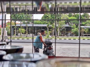 Warga Keluhkan Pelayanan Jukir di Mataram, Tarif Dinaikkan-Sikap Tak Sopan