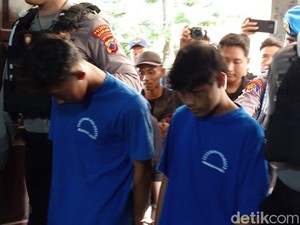 Detik-detik Sadis 2 Pemuda Bacok 3 Siswa SMK di Mungkid Magelang