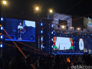 Gibran Tutup Fornas VIII NTB, Pukul Gendang Beleq Bareng Menpora Dito
