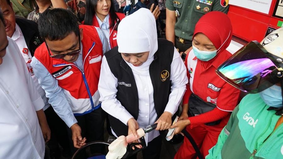 Gubernur Jatim menyidak SPBU