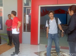 Mediasi Siswi SD Viral Sekolah Lewat Sungai di Semarang Berakhir Deadlock