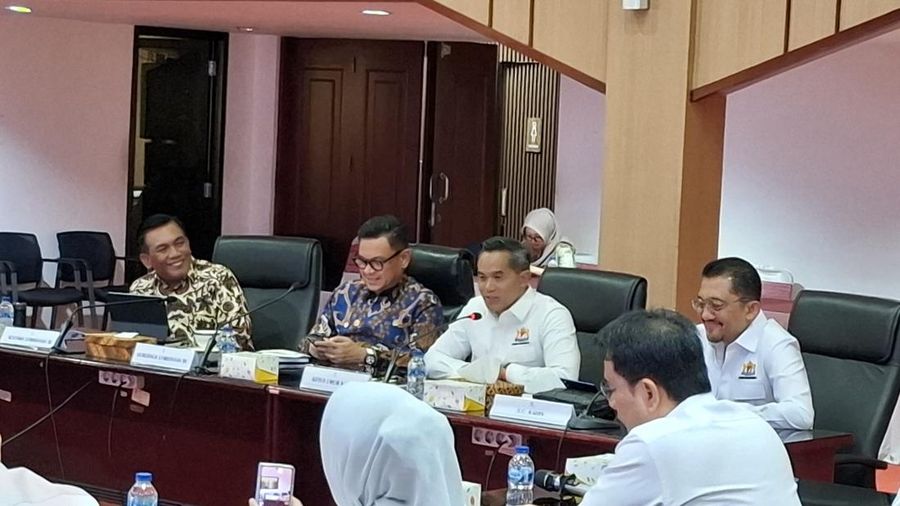 Konferensi pers Rapat Koordinasi Kesiapan Retret KADIN Tahun 2025 di Gedung Lemhanas RI, Jumat (1/8/2025). (CNBC Indonesia/Chandra Dwi Pranata)