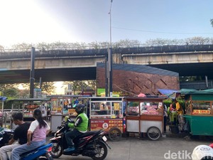 Stasiun Tebet, Surga Jajanan Favorit Pekerja Kantoran Jaksel