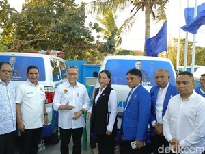 Zulhas Beli 3 Ambulans untuk NTT, Targetkan 2 Kursi DPR di Pemilu 2029