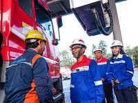 Dirut Pertamina Patra Niaga Pantau Tambahan Pasokan BBM untuk Jember