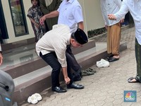 Mengintip Sepatu Favorit Wapres Gibran, Ternyata Made in Bandung