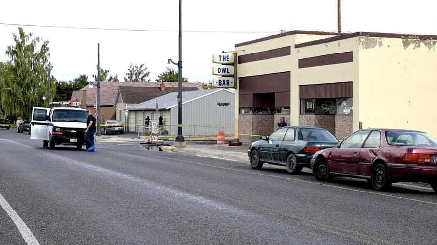 Empat orang tewas dalam penembakan tragis di sebuah bar populer, The Owl Bar, di kota kecil Anaconda, Montana, AS, Jumat (1/8/2025) pagi waktu setempat. (Tangkapan Layar Video Reuters/STRINGR.COM/ANACONDA DEER LODGE COUNTY POLICE DEPARTMENT)