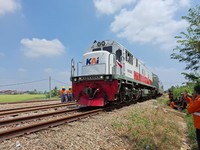 17 Perjalanan Kereta Berhenti Luar Biasa di Jatinegara, Ini Daftarnya