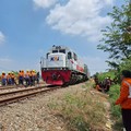 Sempat Lumpuh, Jalur KA Stasiun Pegadenbaru Sudah Bisa Dilewati