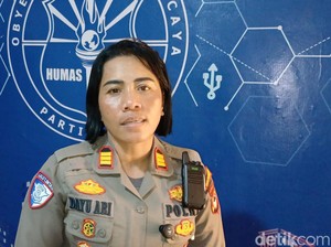 Polisi Kantongi Ciri-ciri Truk Tabrak Angkot hingga Jatuh ke Parit di Barru