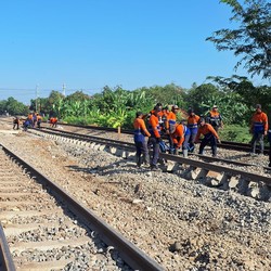 Evakuasi KA Bromo Anggrek Selesai, 54 Perjalanan Masih Dibatalkan
