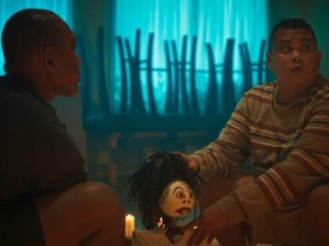 First Look Film Tiba-Tiba Setan, Lolox dan Oky Rengga Main Jelangkung