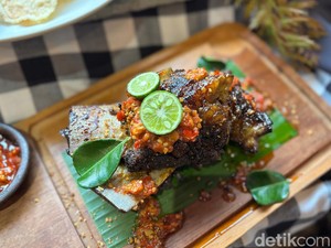 Ramela Resto: Iga Penyet hingga Empal Gentong Autentik di Restoran Baru Senopati