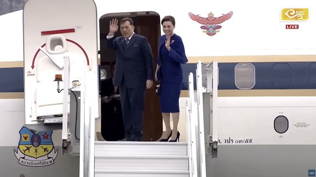 Wow, Raja-Ratu Thailand Nyetir Boeing Sendiri di Kunjungan Kenegaraan