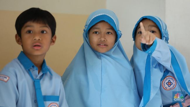 Ibu atau Ayah yang Wariskan Kecerdasan ke Anak? Ini Temuan Studi