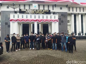 Warga Tolak TPA Bangkonol Tampung Sampah Tangsel: Sekarang, Bau Luar Biasa