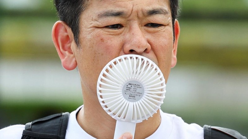 Gelombang panas melanda sejumlah wilayah di Jepang, Selasa (5/8/2025) waktu setempat. (REUTERS/Issei Kato)