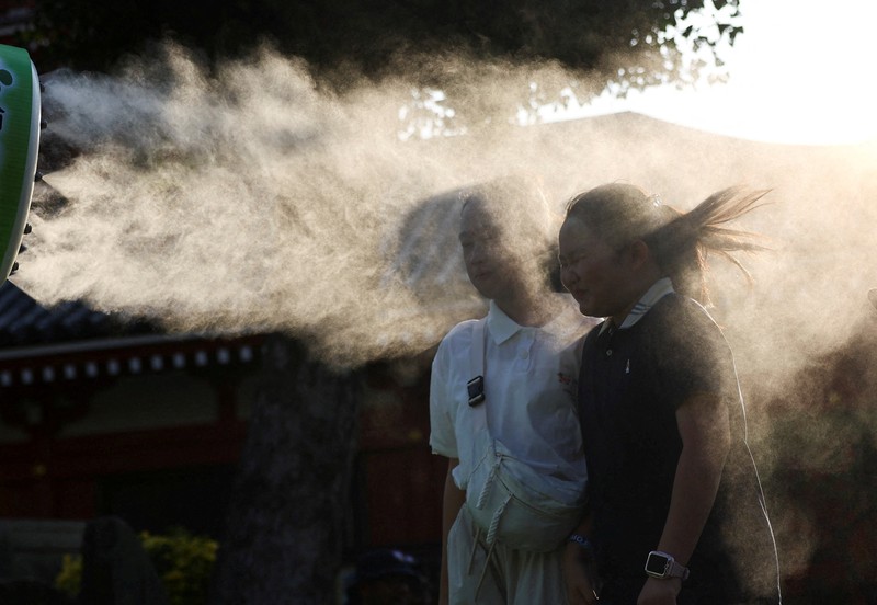 Gelombang panas melanda sejumlah wilayah di Jepang, Selasa (5/8/2025) waktu setempat. Gelombang panas melanda sejumlah wilayah di Jepang, Selasa (5/8/2025) waktu setempat. (REUTERS/Issei Kato)