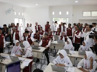 BGS Targetkan 53 Juta Siswa Ikut Cek Kesehatan, Gigi & Mental Disorot