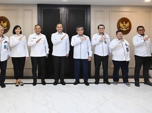 Mentrans-Menaker Kerja Sama Tingkatkan Kualitas Calon Transmigran