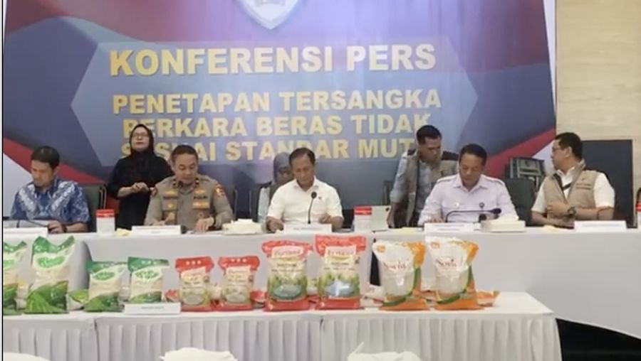 Konferensi Pers Dittipideksus Bareskrim Polri terkait Update Perkembangan Pengungkapan Kasus Beras yang Tidak Sesuai Standar Mutu, Selasa 5 Agustus 2025. (Instagram/DivisiHumasPolri)