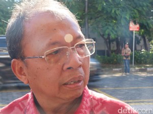 Penegasan Koster soal Warga Urus Sampah Sendiri
