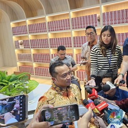 Ekonomi RI Bikin Kaget Tumbuh 5,12%, Istana Buka Suara