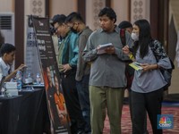Cari Kerja Makin Susah, Fresh Graduate Paling Berat