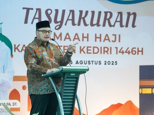 Bupati Kediri & Jamaah Haji 2025 Tukar Cerita soal Sambal Pecel-Keluarga